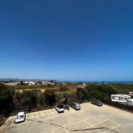 Nieuw: Horizonte, House By The Sea